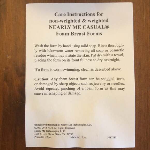 NEARLY ME CASUAL 430 NON-WEIGHTED FOAM OVAL BREAST PROSTHESIS - Picture 3 of 10